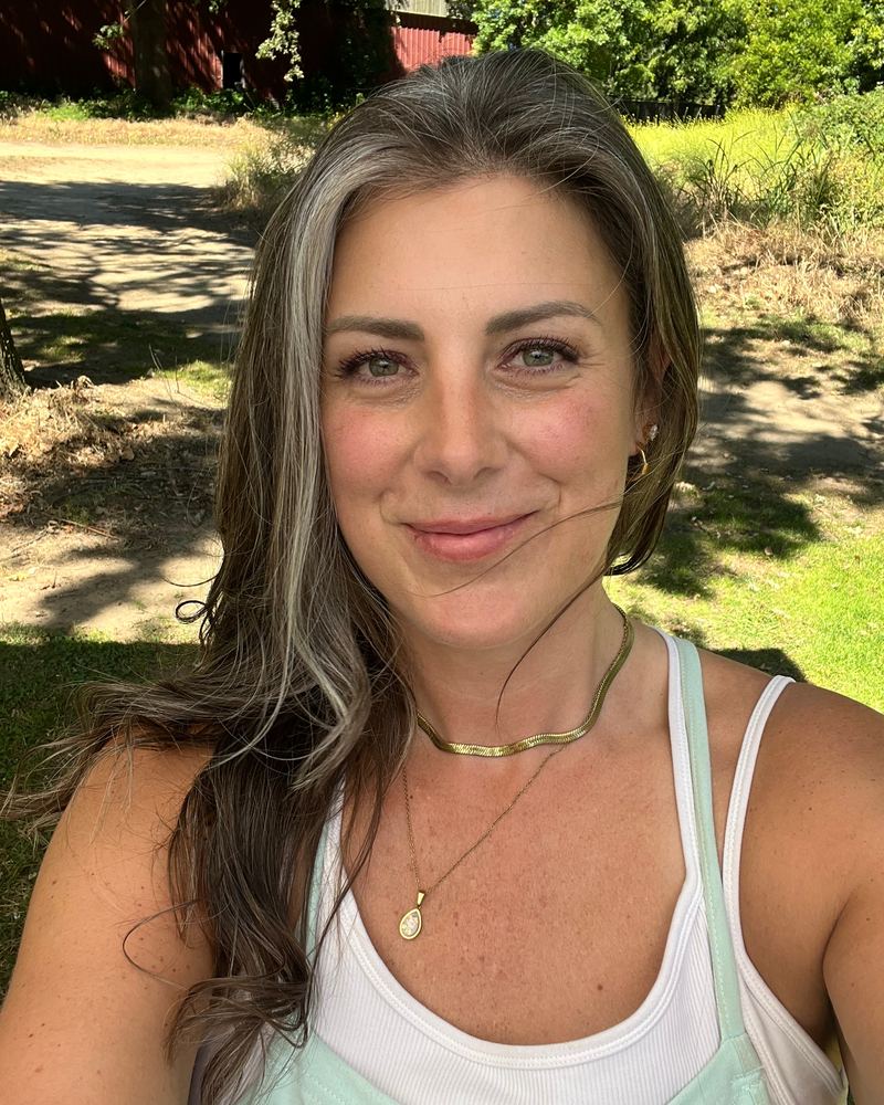 Nicole Davidson, UGC creator with natural silver hair